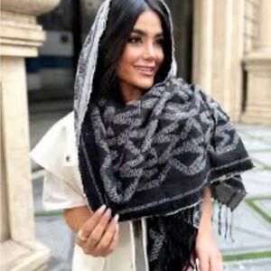 New Michael Kors MK Logo Fringe Large Scarf Wrap